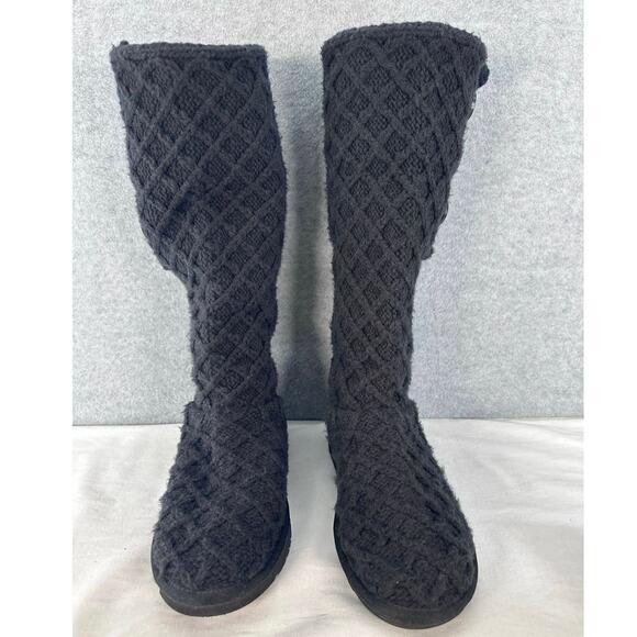 UGG woman’s sz 9 Black Tall Cable Knit 3 Button Pull on Boots Shearling Insoles - Picture 2 of 12